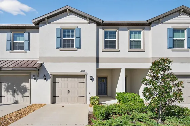 $1,975 | 10349 Trumpet Honeysuckle Way, San Antonio, FL 33576