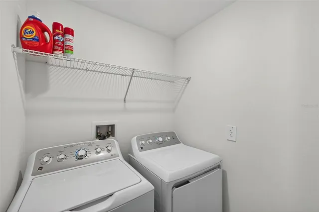 $1,975 | 10349 Trumpet Honeysuckle Way, San Antonio, FL 33576