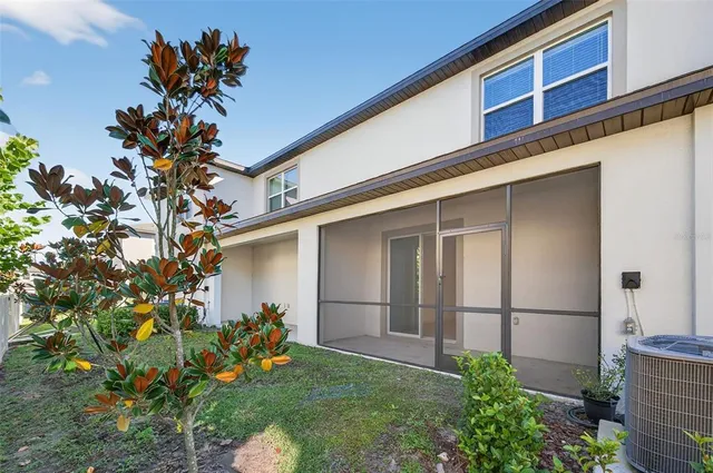 $1,975 | 10349 Trumpet Honeysuckle Way, San Antonio, FL 33576