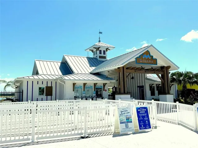 $1,975 | 10349 Trumpet Honeysuckle Way, San Antonio, FL 33576