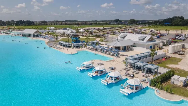 $1,975 | 10349 Trumpet Honeysuckle Way, San Antonio, FL 33576