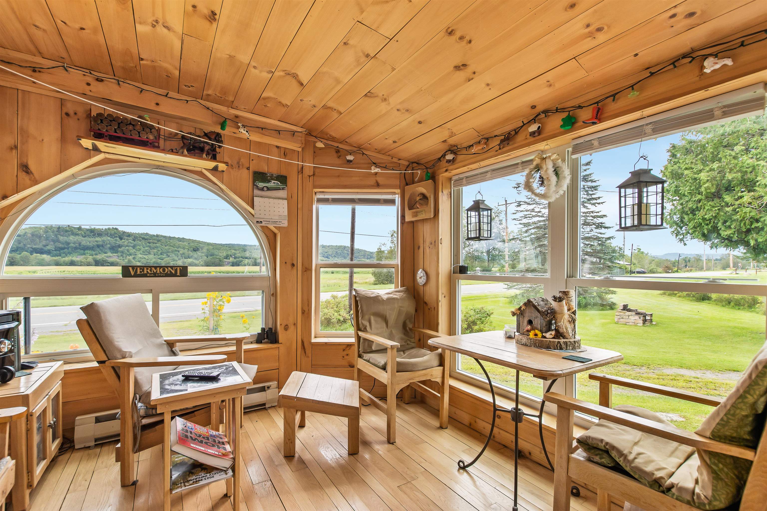 1455 Highway 102 Canaan, VT 05903 - Photo 25 of 40