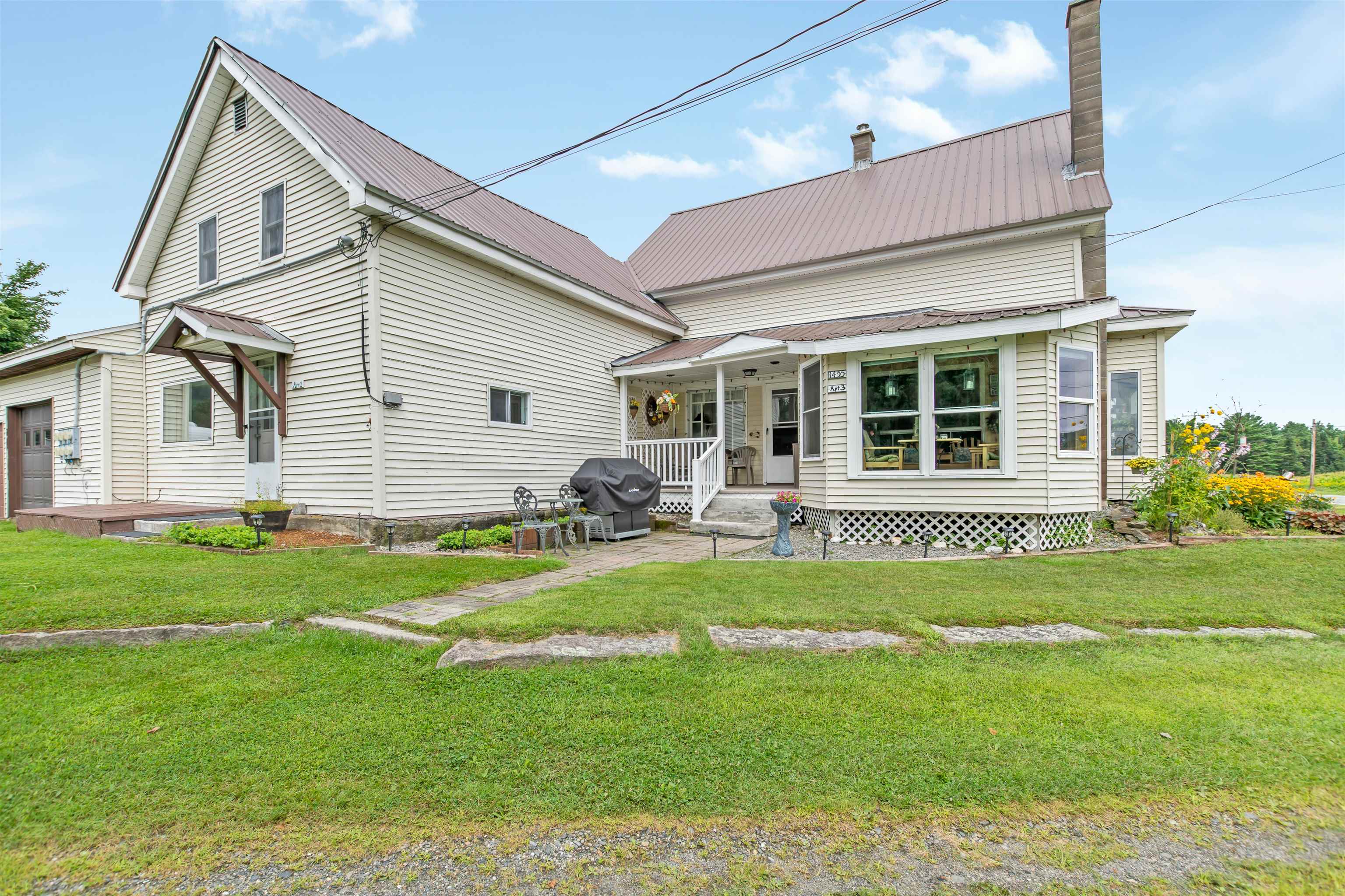 1455 Highway 102 Canaan, VT 05903 - Photo 4 of 40