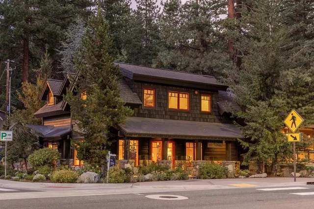 a view of sign board