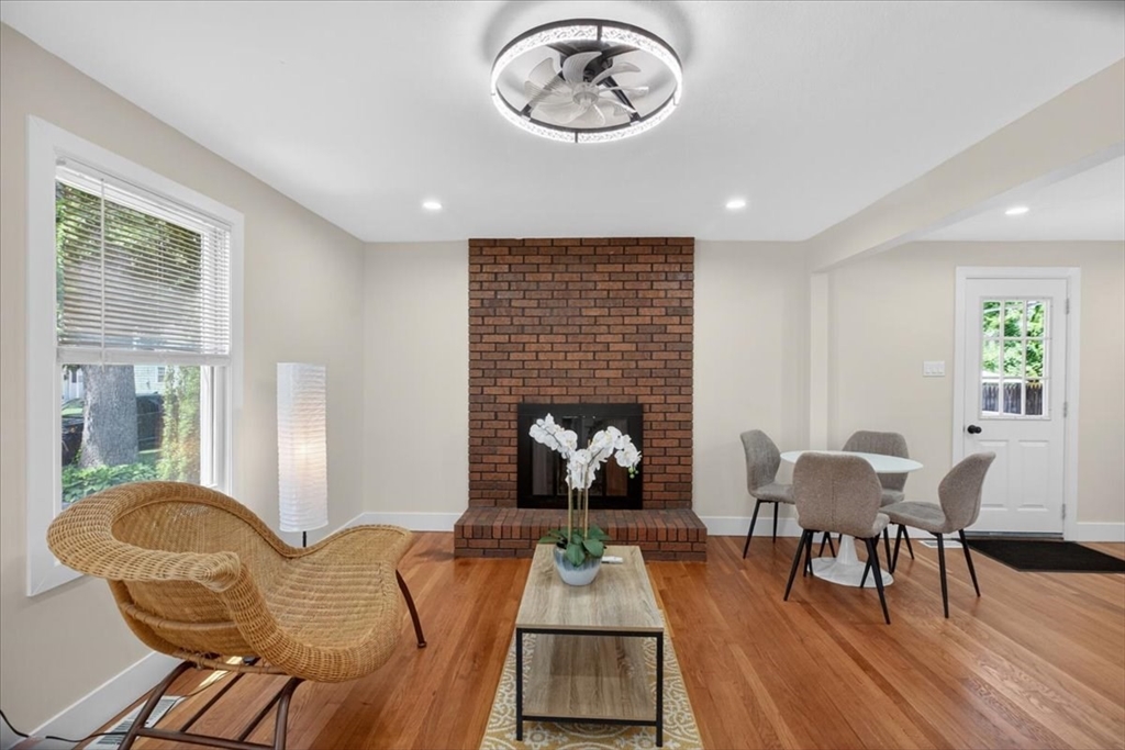163 Powell Avenue Springfield, MA 01118 - Photo 13 of 40