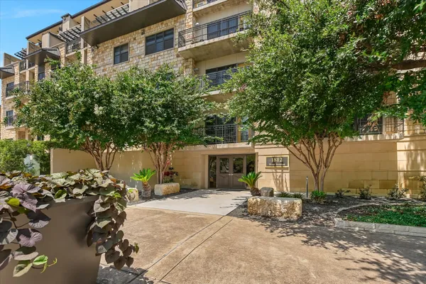 $1,800 | 1812 West Avenue, Unit 100, Austin, TX 78701