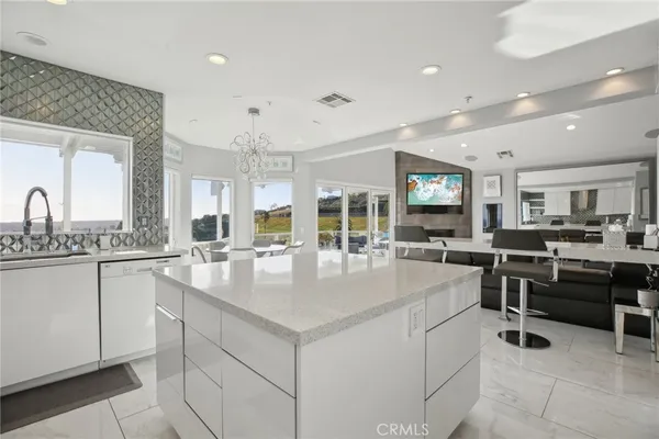 $4,195,000 | 3 Via Pasa, San Clemente, CA 92673