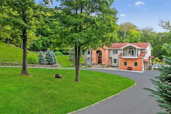 a house view with a garden space