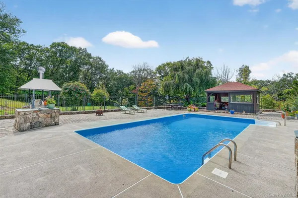 $1,200,000 | 22 Skahen Drive, Tomkins Cove, NY 10986