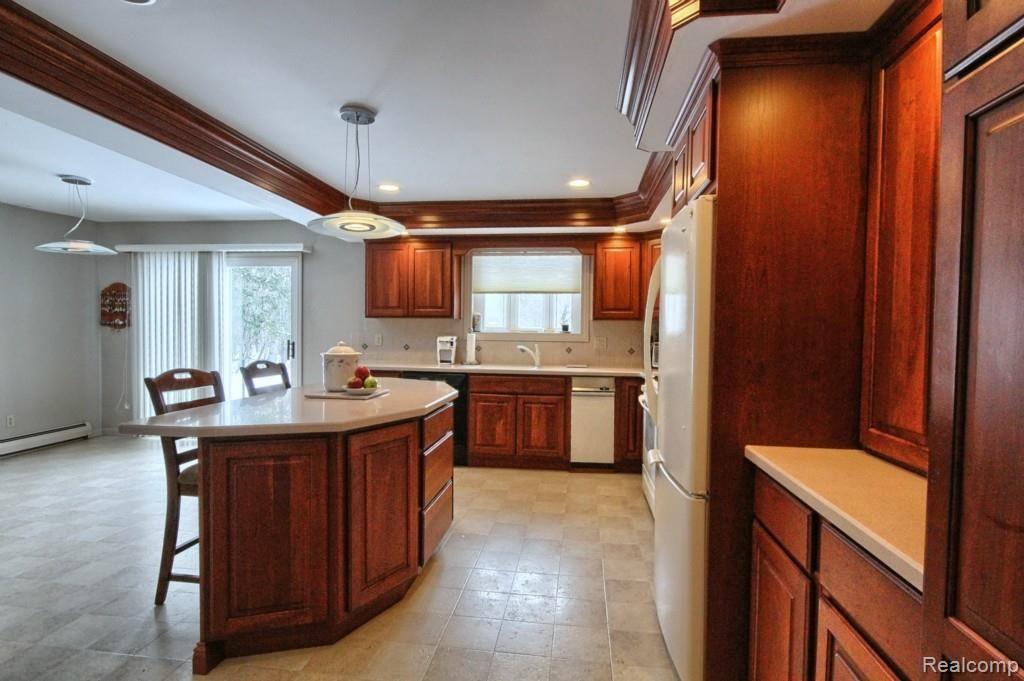 9889 Church Road Grosse Ile, MI 48138 - Photo 4 of 32 Kitchen_2nd_View.jpg