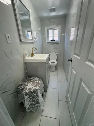 $990,000 | 505 7th Avenue, New Hyde Park, NY 11040