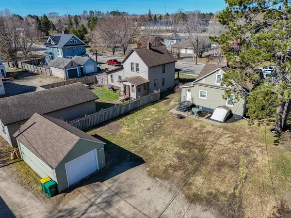 $189,000 | 210 Powell Avenue, Coleraine, MN 55722