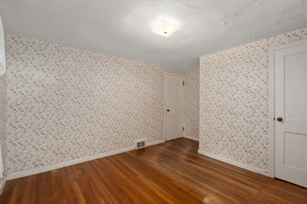 69 Mohawk Drive Springfield, MA 01129 - Photo 13 of 42 Gallery Image 13