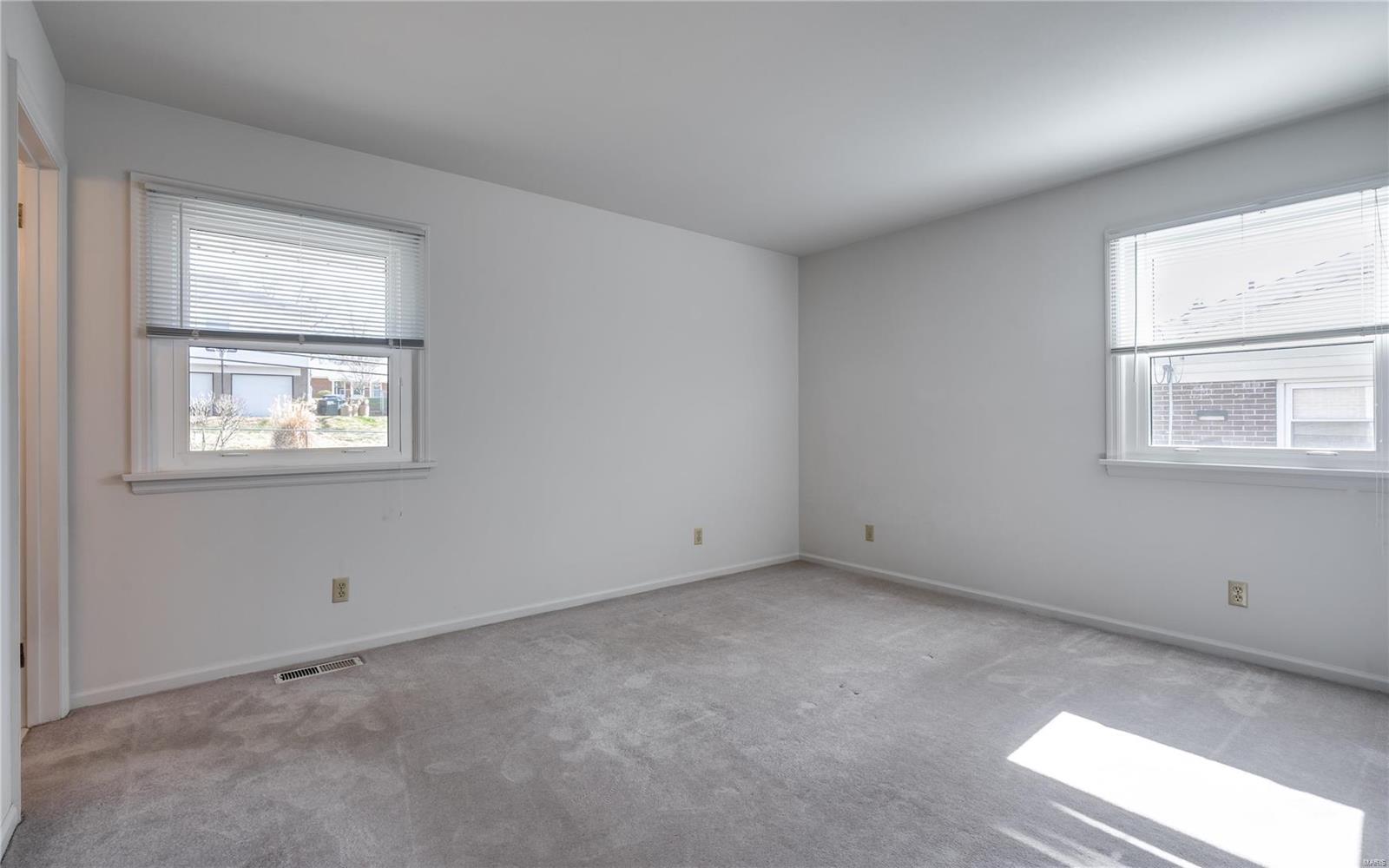 3869 Buckley Road St. Louis, MO 63125 - Photo 28 of 31 Gallery Image 28