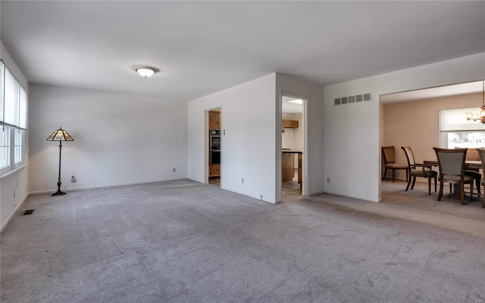 3869 Buckley Road St. Louis, MO 63125 - Photo 5 of 31 Gallery Image 5