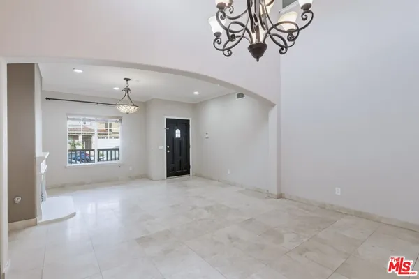 $7,500 | 5187 Knollwood Way, Woodland Hills, CA 91364