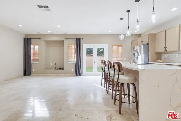 $7,500 | 5187 Knollwood Way, Woodland Hills, CA 91364