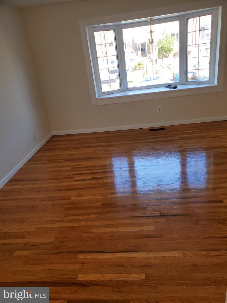 12619 Chilton Road Philadelphia, PA 19154 - Photo 4 of 22