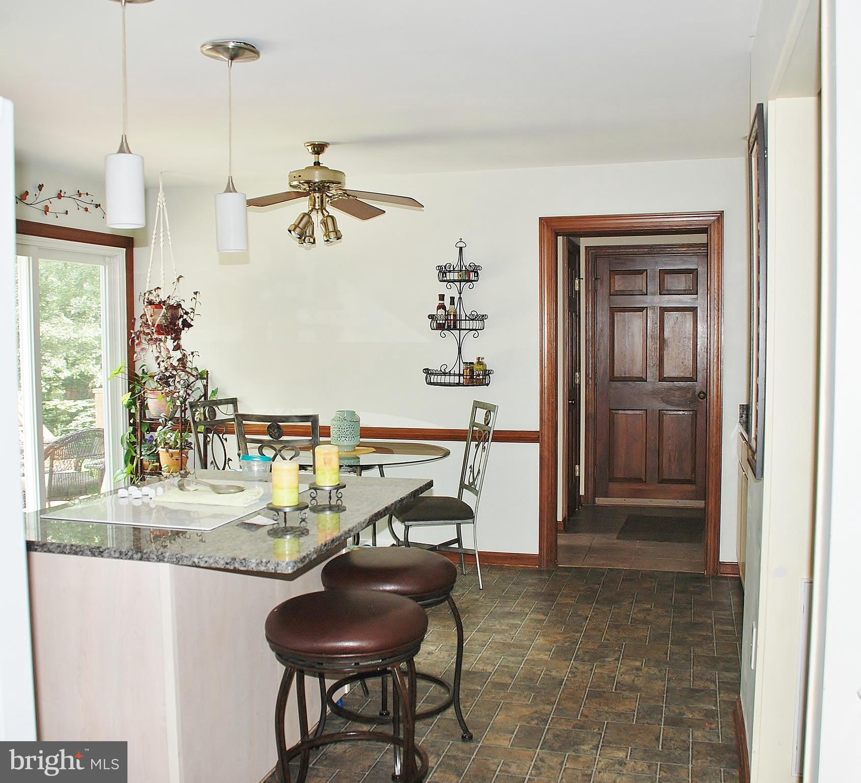 15446 Norman Road Culpeper, VA 22701 - Photo 110 of 146 Breakfast bar
