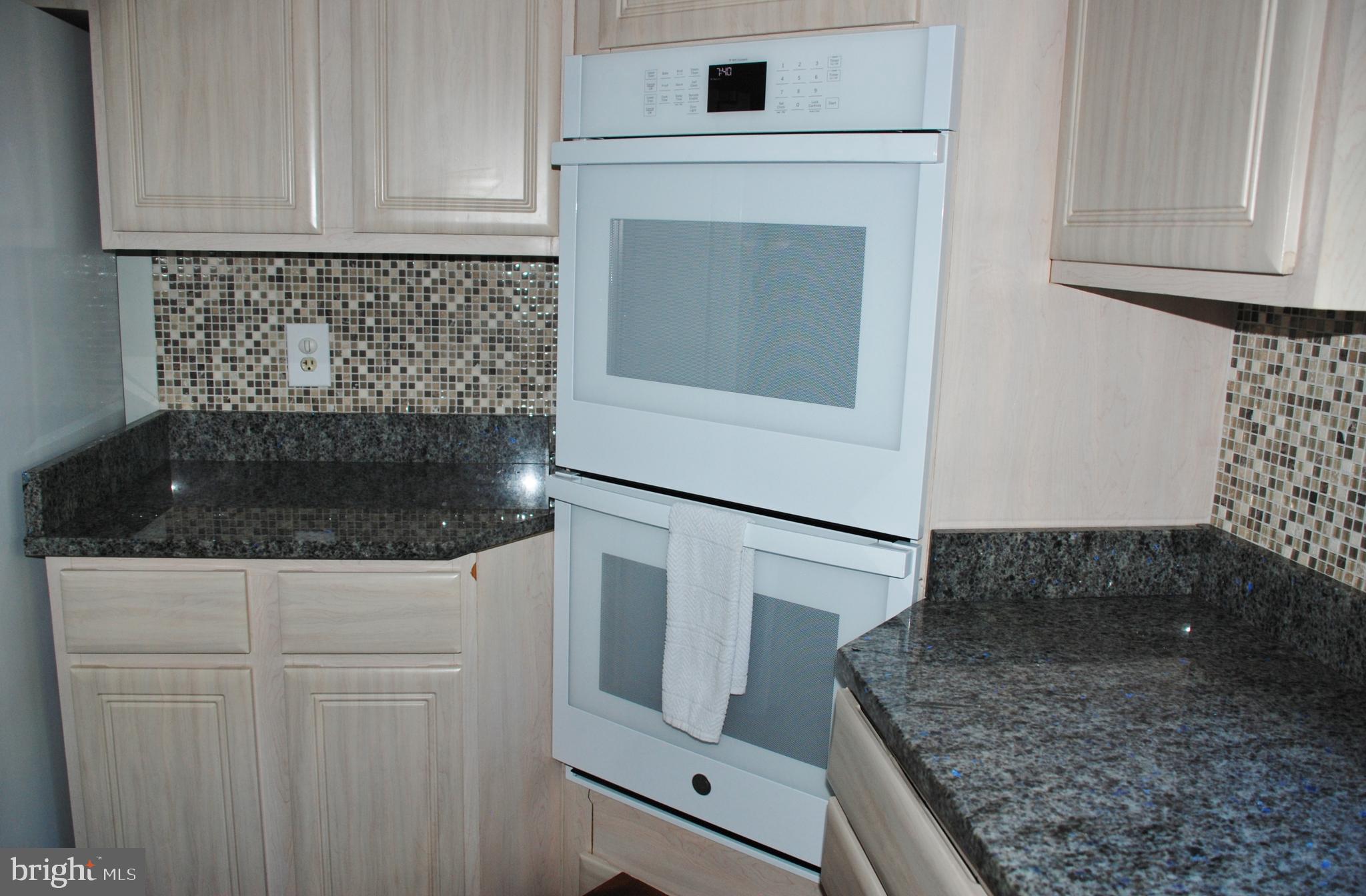 15446 Norman Road Culpeper, VA 22701 - Photo 22 of 146 Kitchen with BI double oven