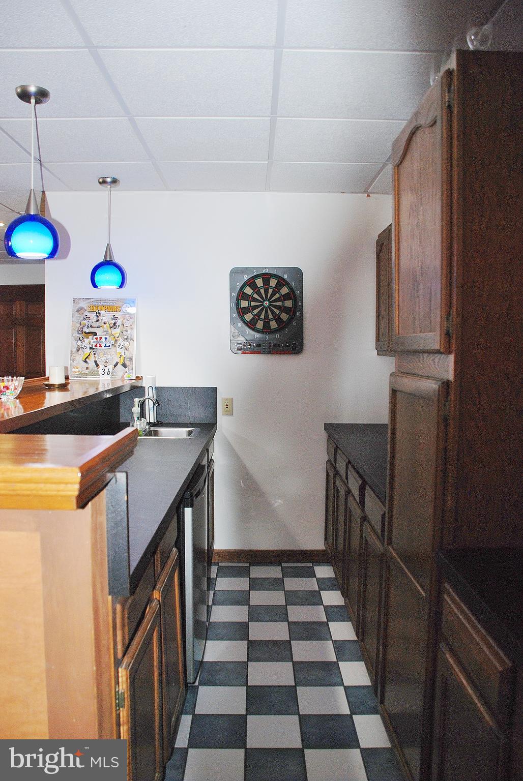 15446 Norman Road Culpeper, VA 22701 - Photo 49 of 146 Wet bar with built in cabinetry