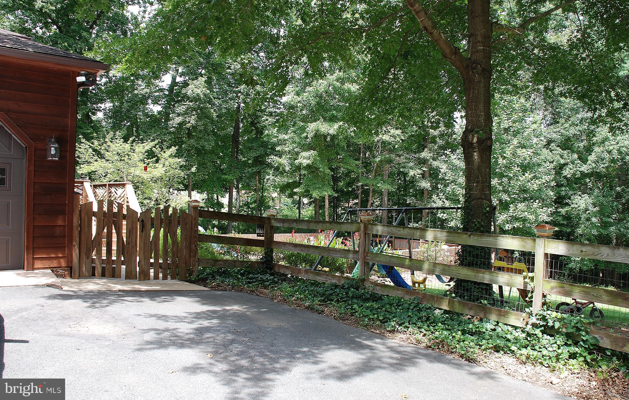 15446 Norman Road Culpeper, VA 22701 - Photo 81 of 146 Paved driveway and fenced in rear yard