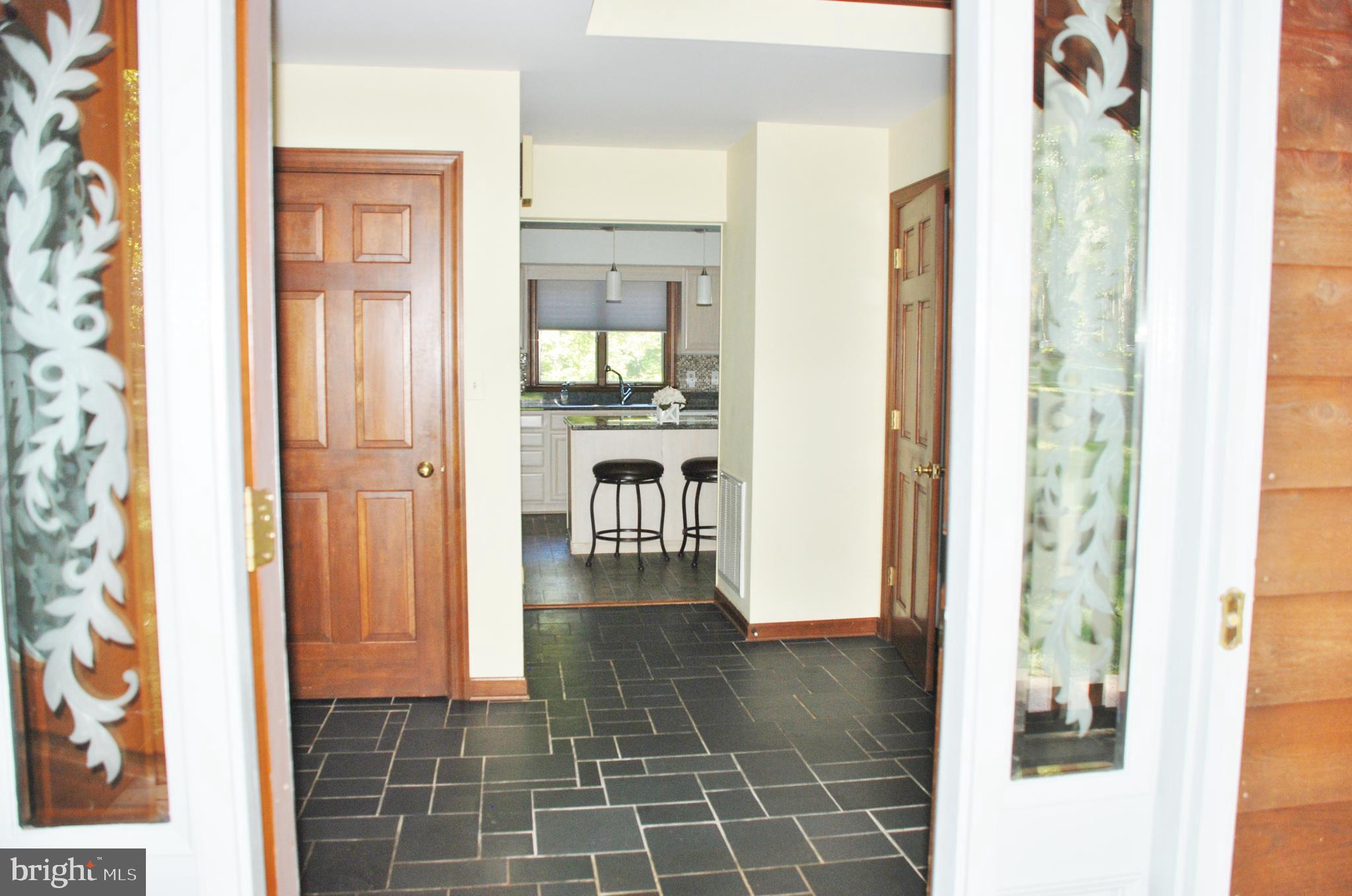15446 Norman Road Culpeper, VA 22701 - Photo 10 of 146 Foyer looking in from front door