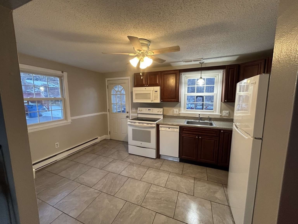 48-50 Elm Circle West Springfield, MA 01089 - Photo 2 of 13