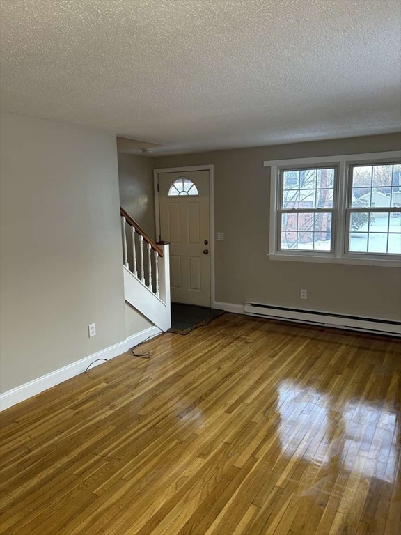 48-50 Elm Circle West Springfield, MA 01089 - Photo 5 of 13