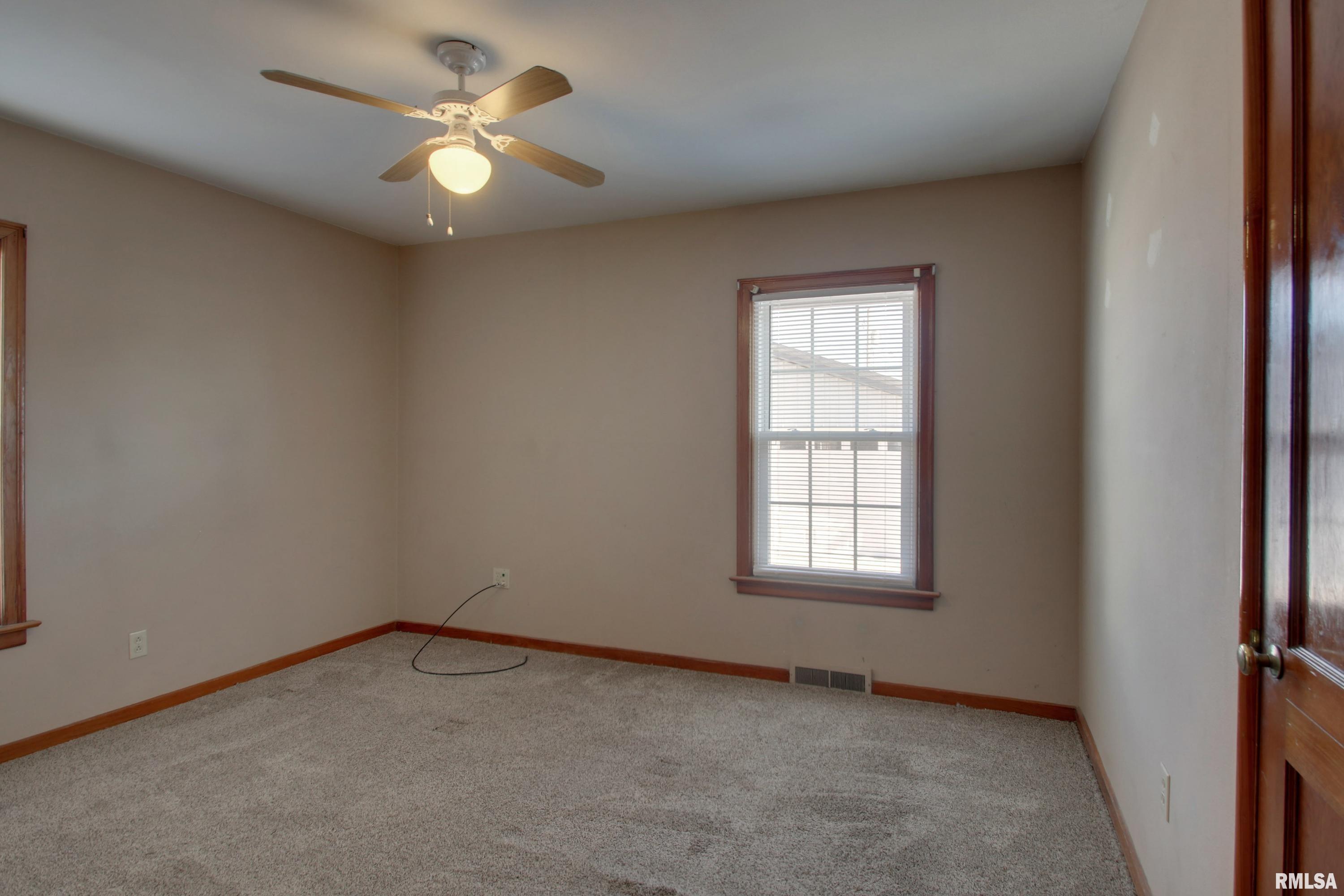 2415 Cherry Street Quincy, IL 62301 - Photo 6 of 20