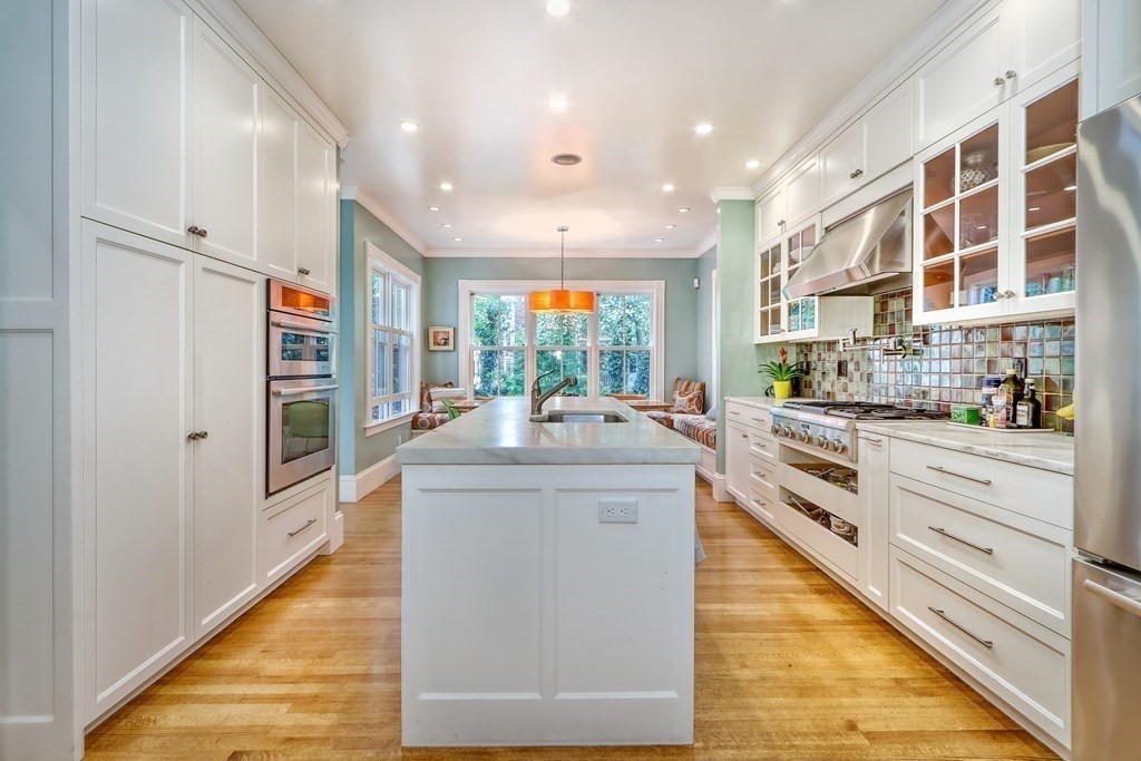 74 Harvard Avenue Brookline, MA 02446 - Photo 16 of 34