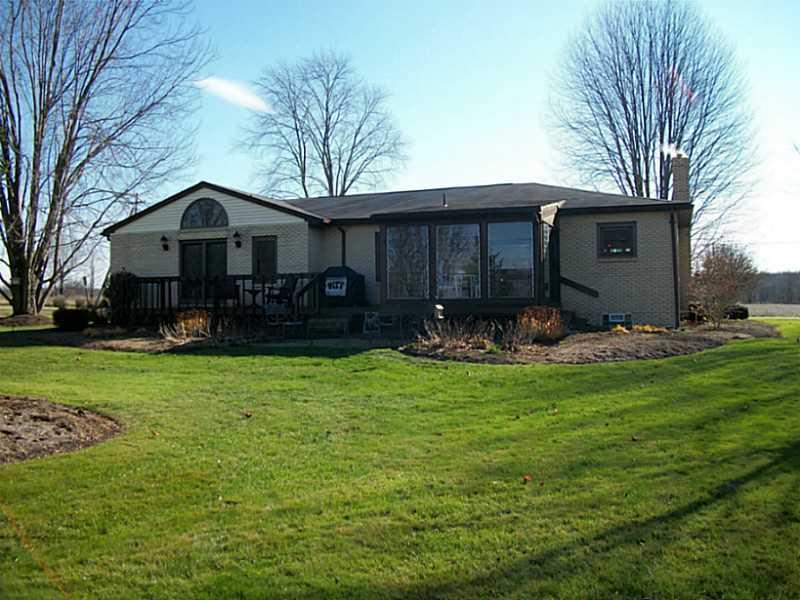 5695 Miller Road Hermitage, PA 16148 - Photo 18 of 19 Exterior Back.