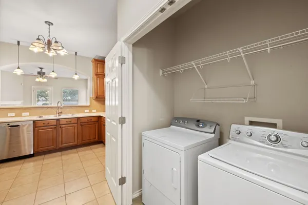 $1,900 | 11213 Liberty Farms Drive, Austin, TX 78754