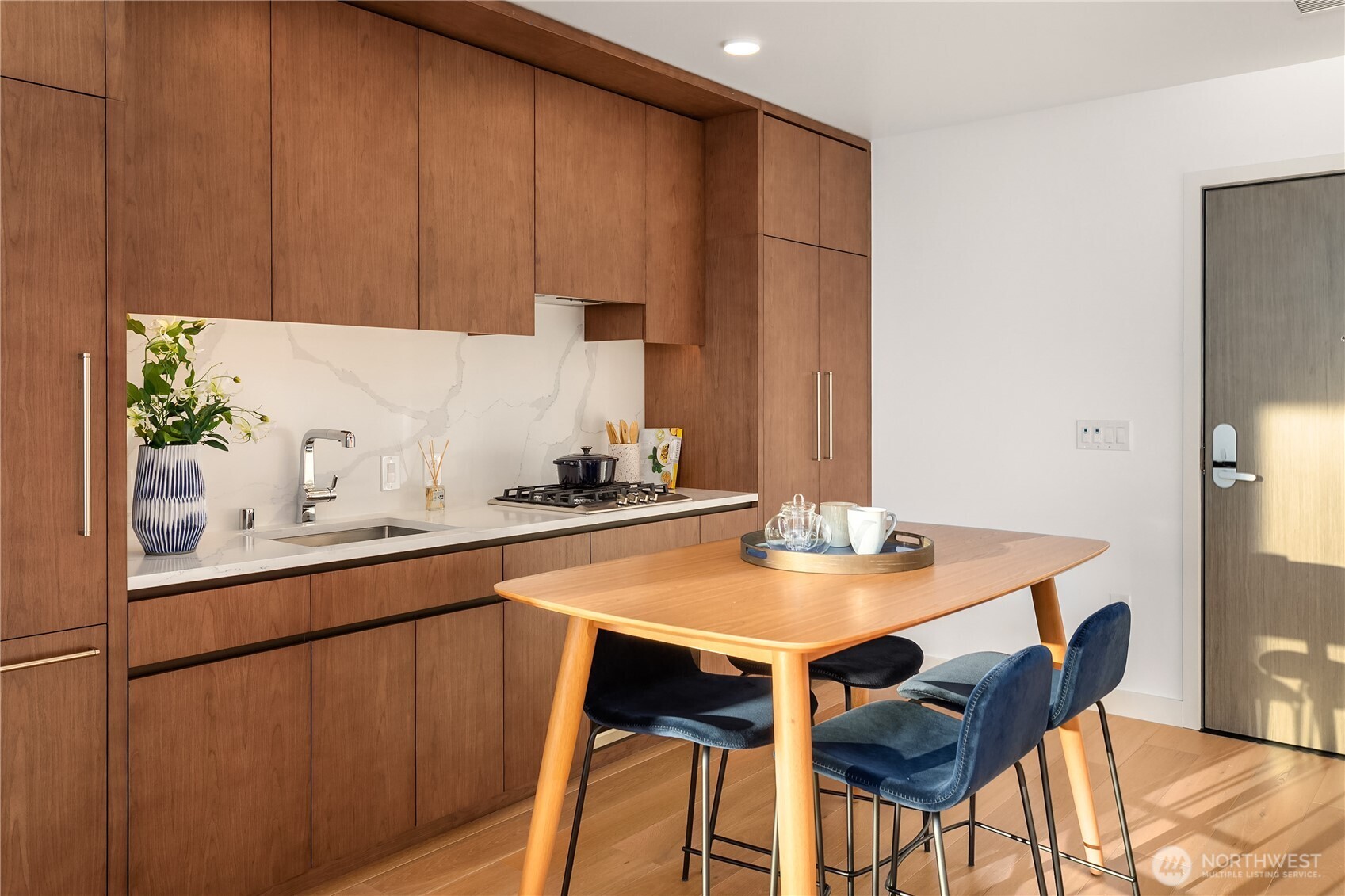 121 Stewart Street, Unit 2806 Seattle, WA 98101 - Photo 5 of 10