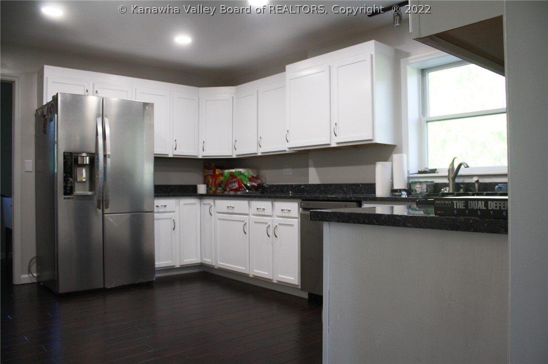 2558 Shatto Road Ripley, WV 25271 - Photo 4 of 26 Gallery Image 4