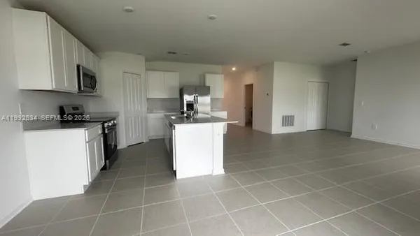 $2,000 | 303 Artemis, Unit ST, Lake Wales, FL 33853