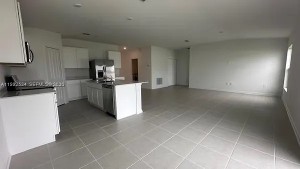 $2,000 | 303 Artemis, Unit ST, Lake Wales, FL 33853