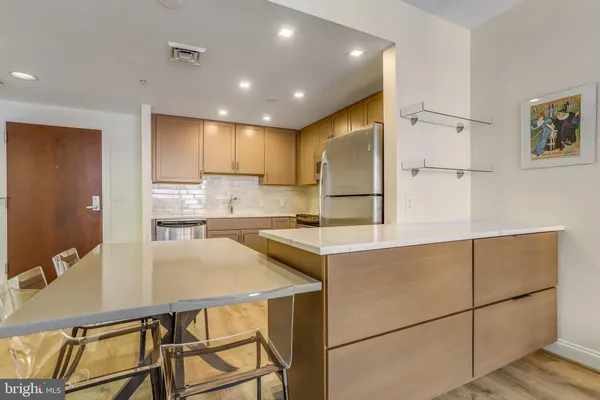 $2,850 | 1020 North Highland Street, Unit 905, Arlington, VA 22201