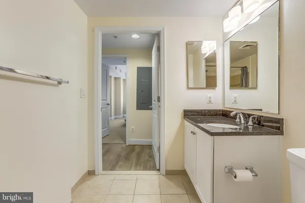 $2,850 | 1020 North Highland Street, Unit 905, Arlington, VA 22201
