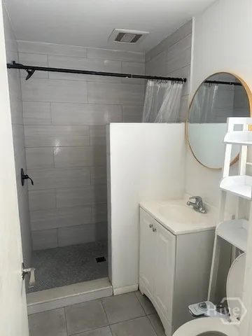 $1,400 | 513 Kentucky Avenue, Unit A, Savannah, GA 31404