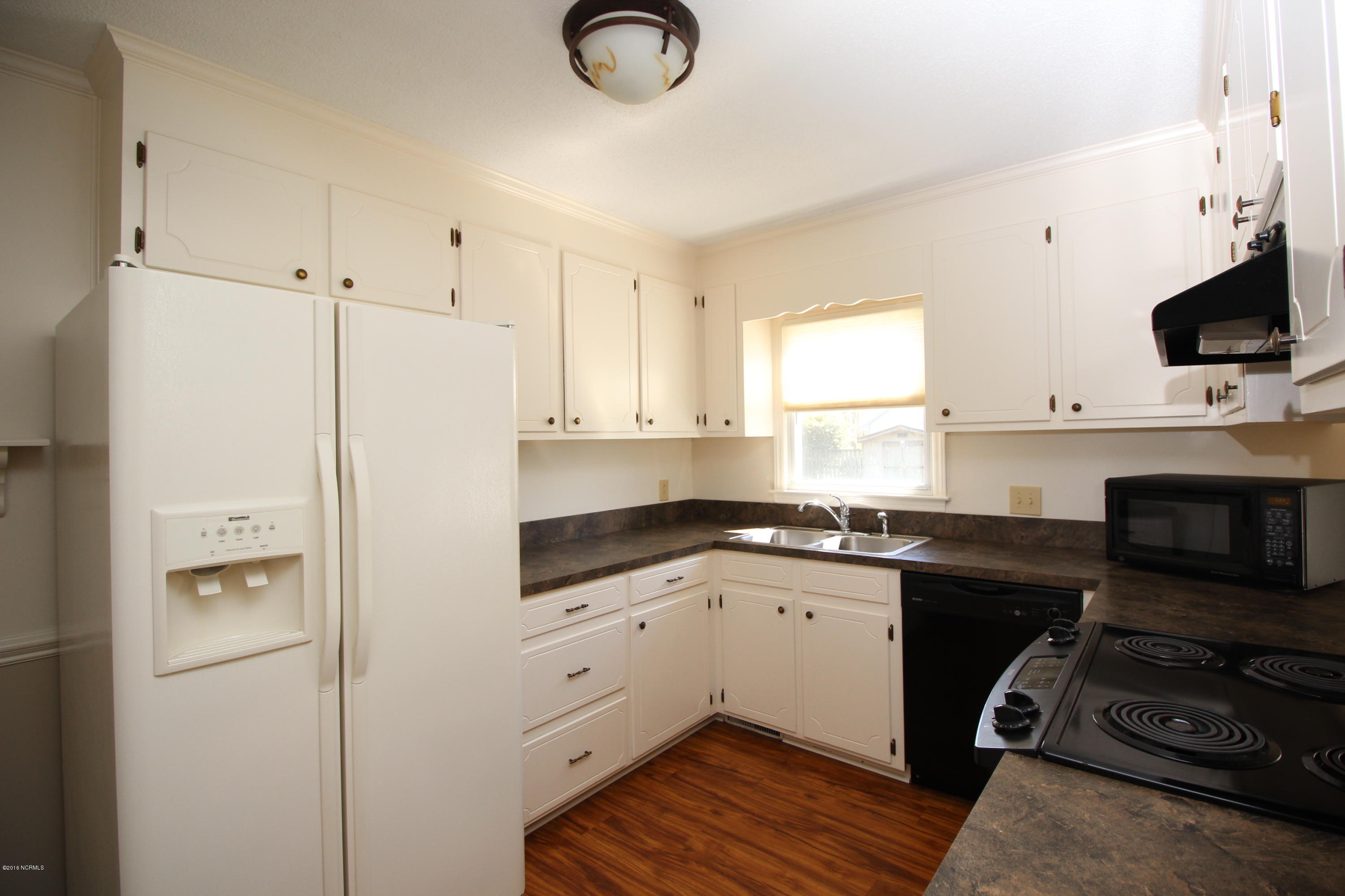 1801 Garner Road Greenville, NC 27834 - Photo 11 of 35 11