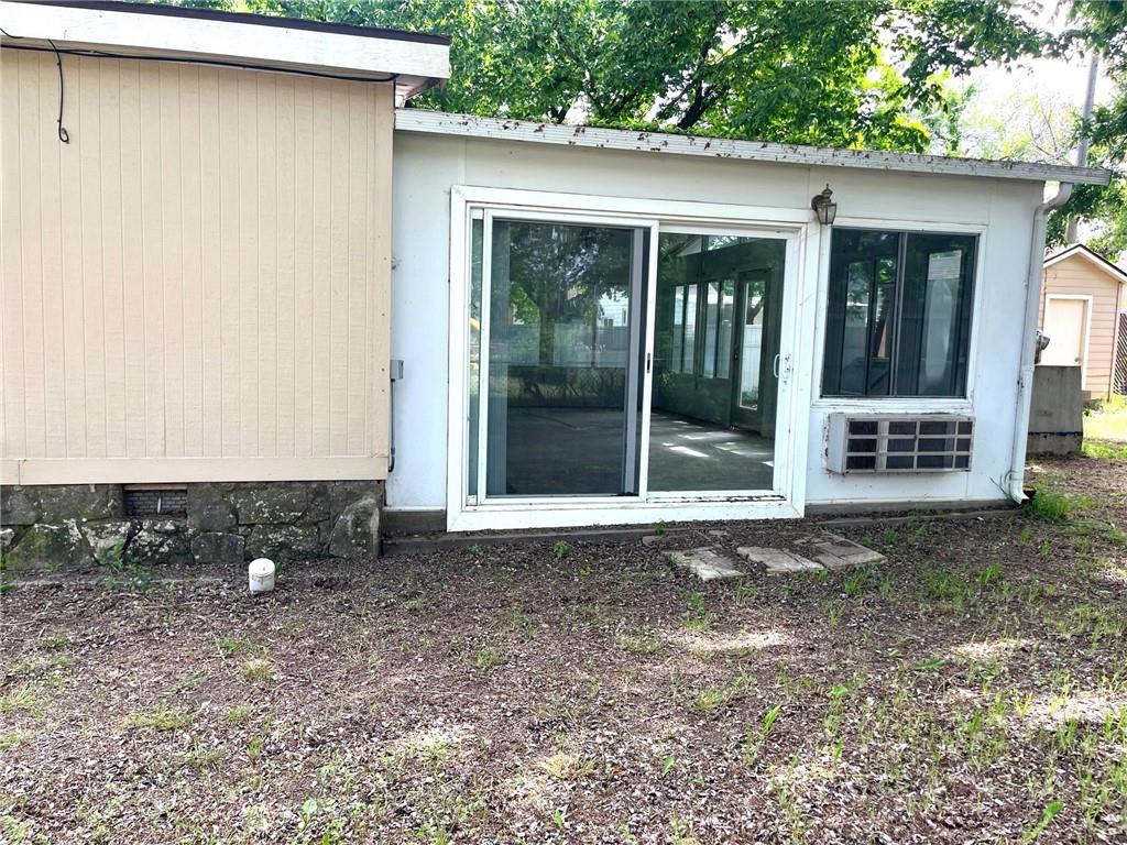 1309 North 9th Street Independence, KS 67301 - Photo 8 of 42