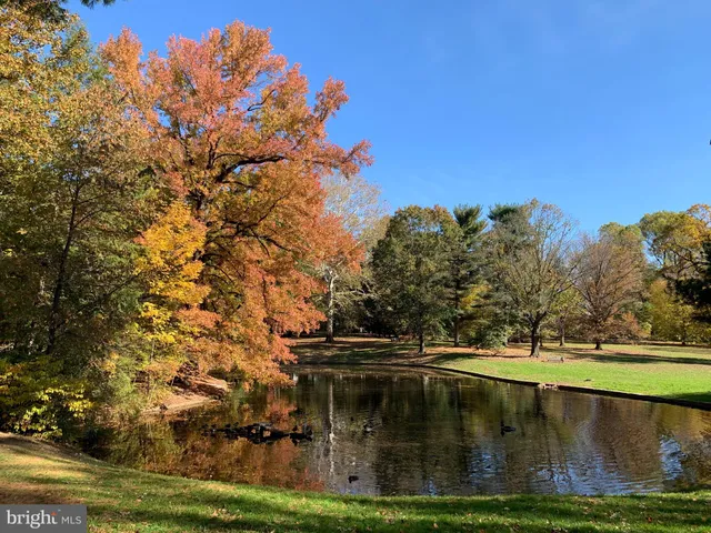 $2,700 | 30 West Abington Avenue, Philadelphia, PA 19118