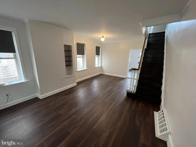 $2,700 | 30 West Abington Avenue, Philadelphia, PA 19118