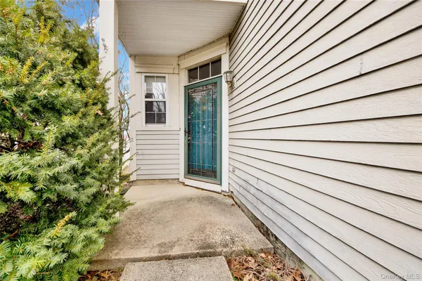 $599,000 | 130 Benefield Boulevard, Peekskill, NY 10566