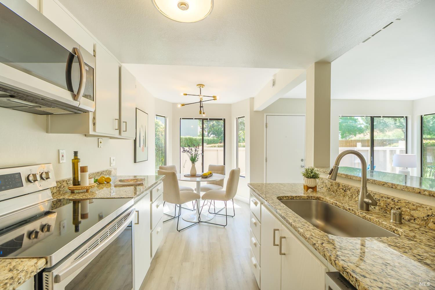 56 Dockside Circle San Rafael, CA 94903 - Photo 3 of 22