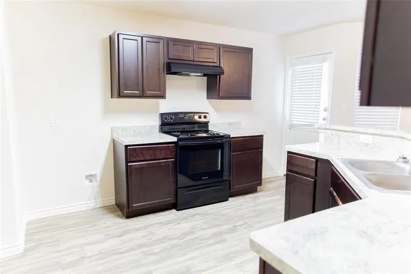 $2,255 | 9913 Chilmark Way, Dallas, TX 75227