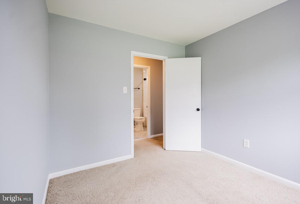 5764 Thunder Hill Road Columbia, MD 21045 - Photo 9 of 16 a view of an empty room