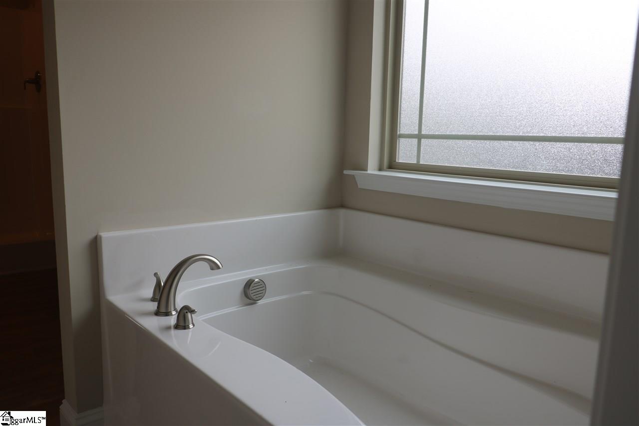 111 Hunter Ridge Court Boiling Springs, SC 29316 - Photo 20 of 23 Gallery Image 20