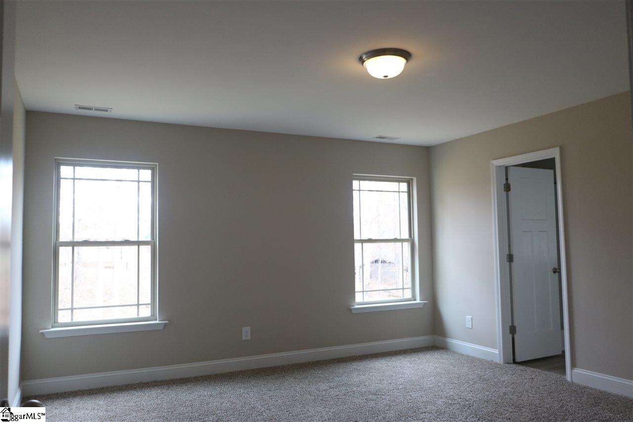 111 Hunter Ridge Court Boiling Springs, SC 29316 - Photo 7 of 23 Gallery Image 7